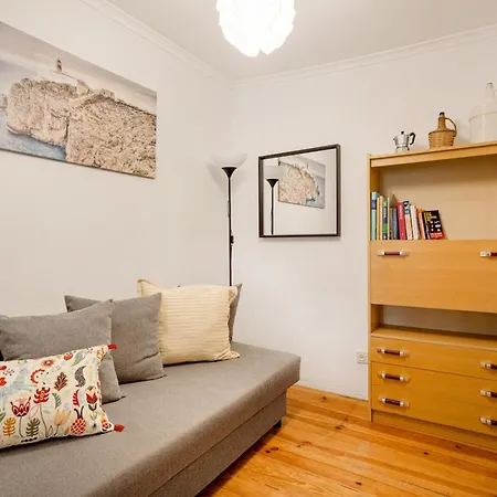 Cozy Loft In Historic Chiado