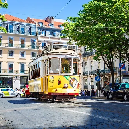 Cozy Loft In Historic Chiado