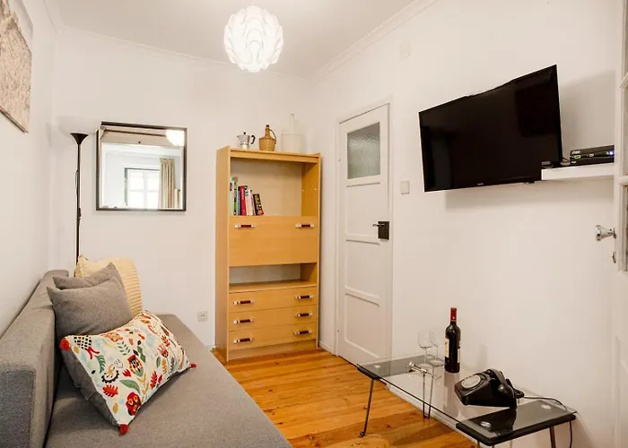 Cozy Loft In Historic Chiado شقة *