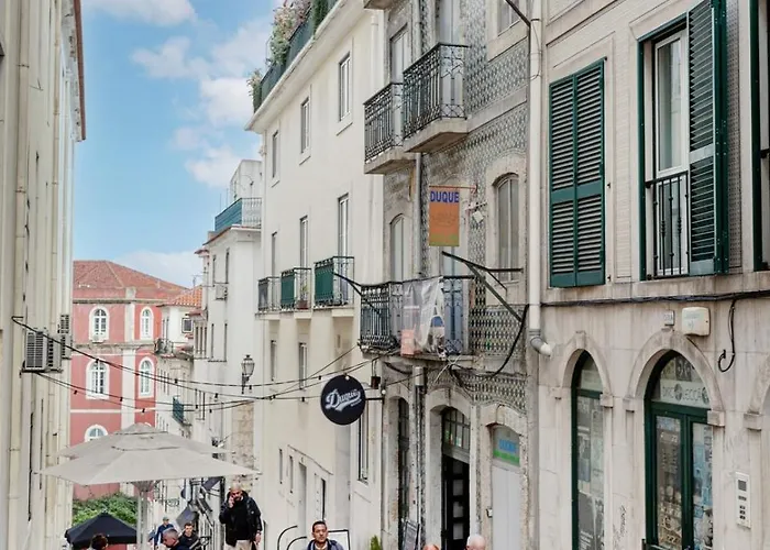 Cozy Loft In Historic Chiado